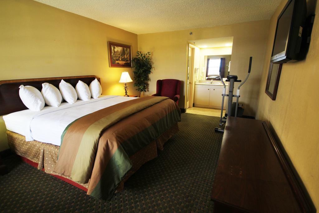 Rodeway Inn & Suites Nashville Extérieur photo